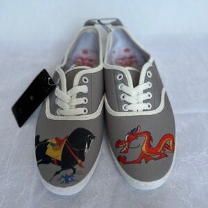 NWT Mulan Themed Gray Shoes with Mushu, Khan & Cri-Kee Women's 10